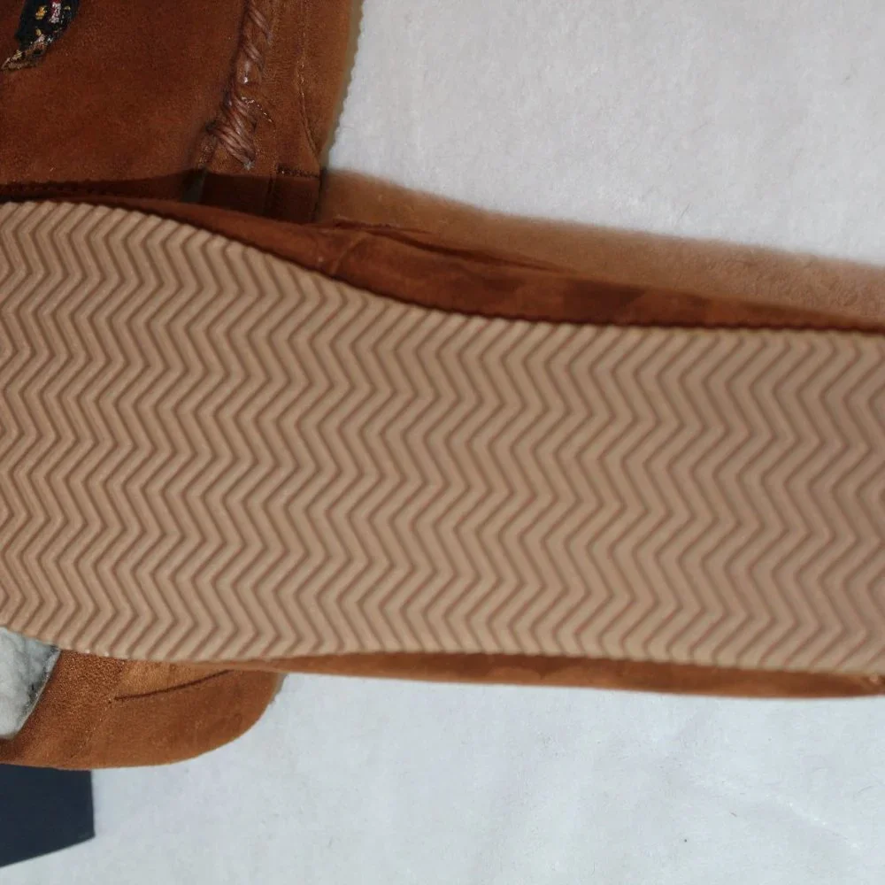 Polo Ralph Lauren features slip